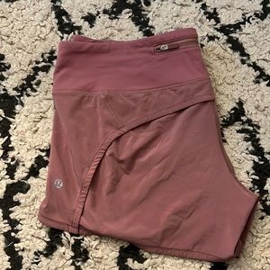 Lululemon Speed Up Mid-Rise Short 4”